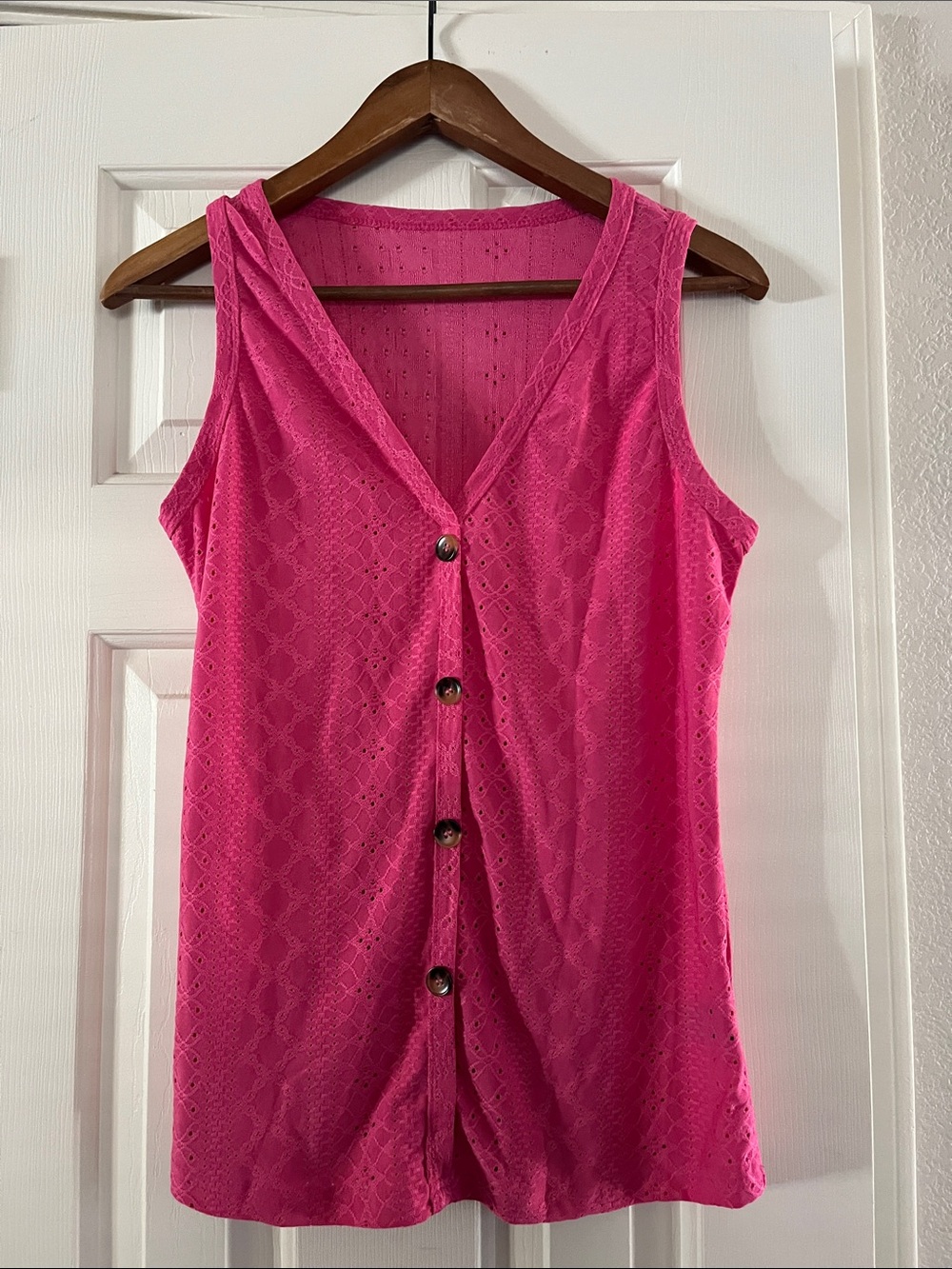 SHEIN Hot Pink Lace-Texture Button-Front Tank Top
